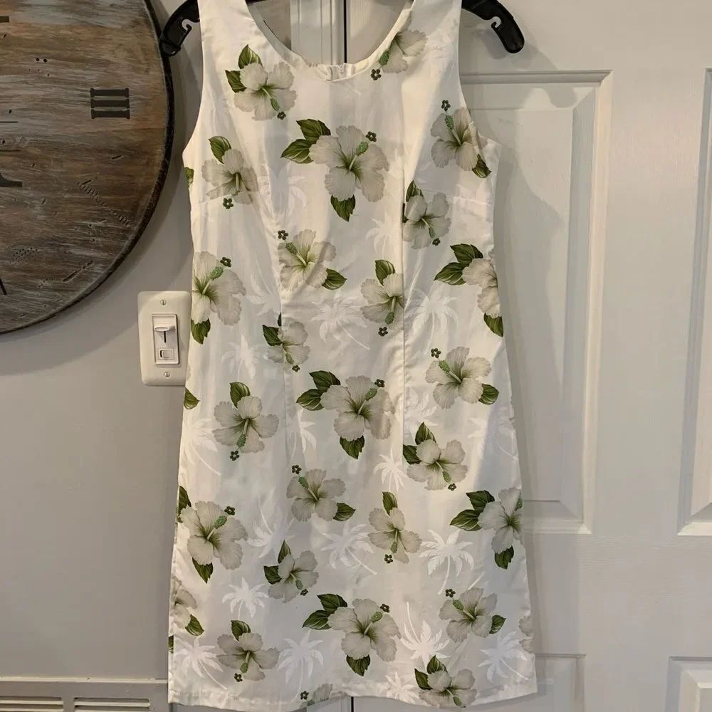Pacific Legend Hawaii Plumeria Sheath Dress sz S